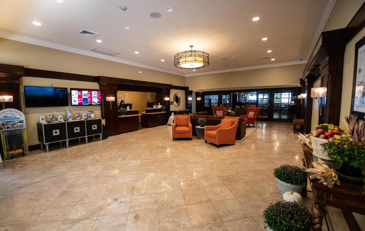 Holiday Inn Bar Harbor Regency Hotel By Ihg Exteriör bild