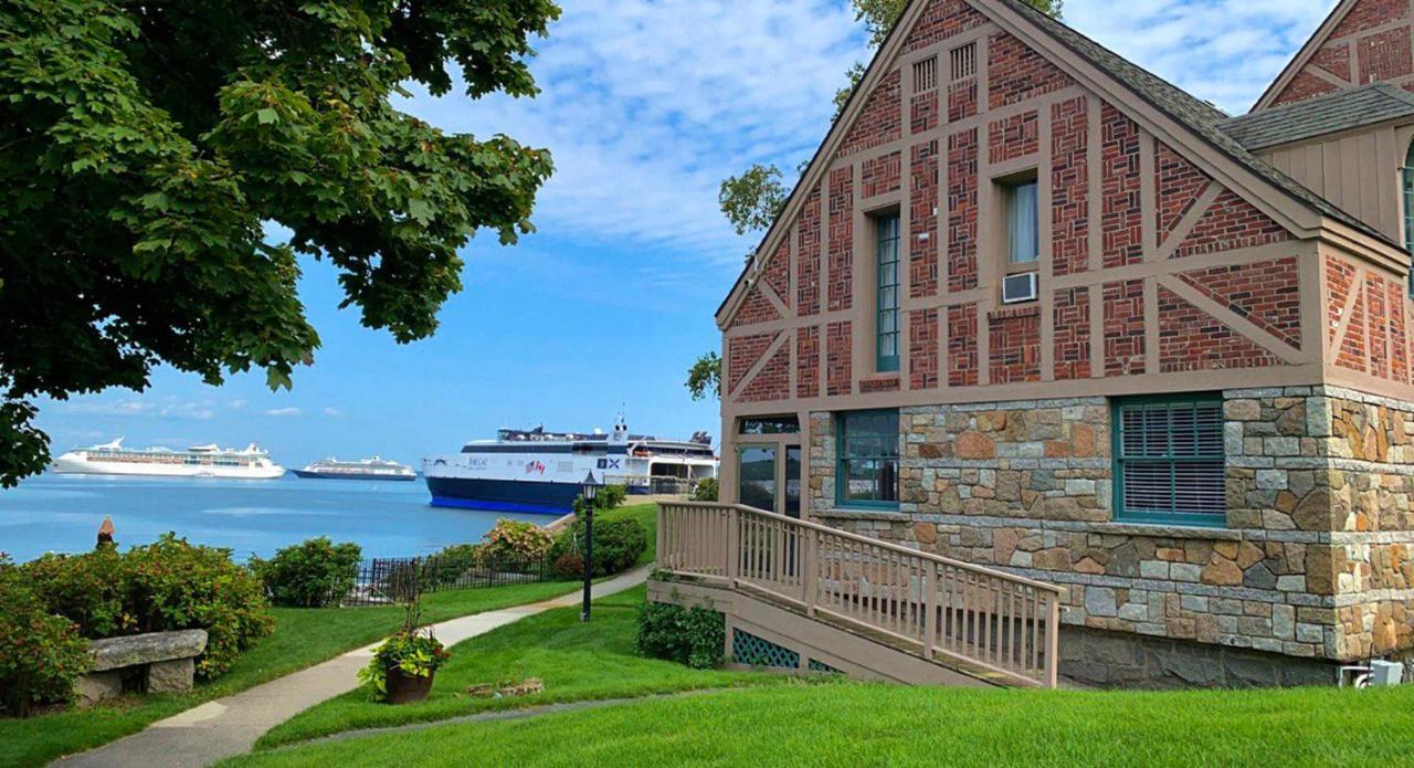 Holiday Inn Bar Harbor Regency Hotel By Ihg Exteriör bild